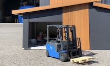 ミニチュア vs リアル