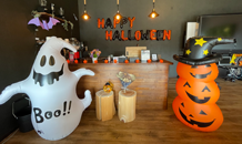 倉庫やガレージをお探しの方はカクイチへ　A-SITE兵庫　👻HAPPY HALLOWEENなディスプレイ！！🎃