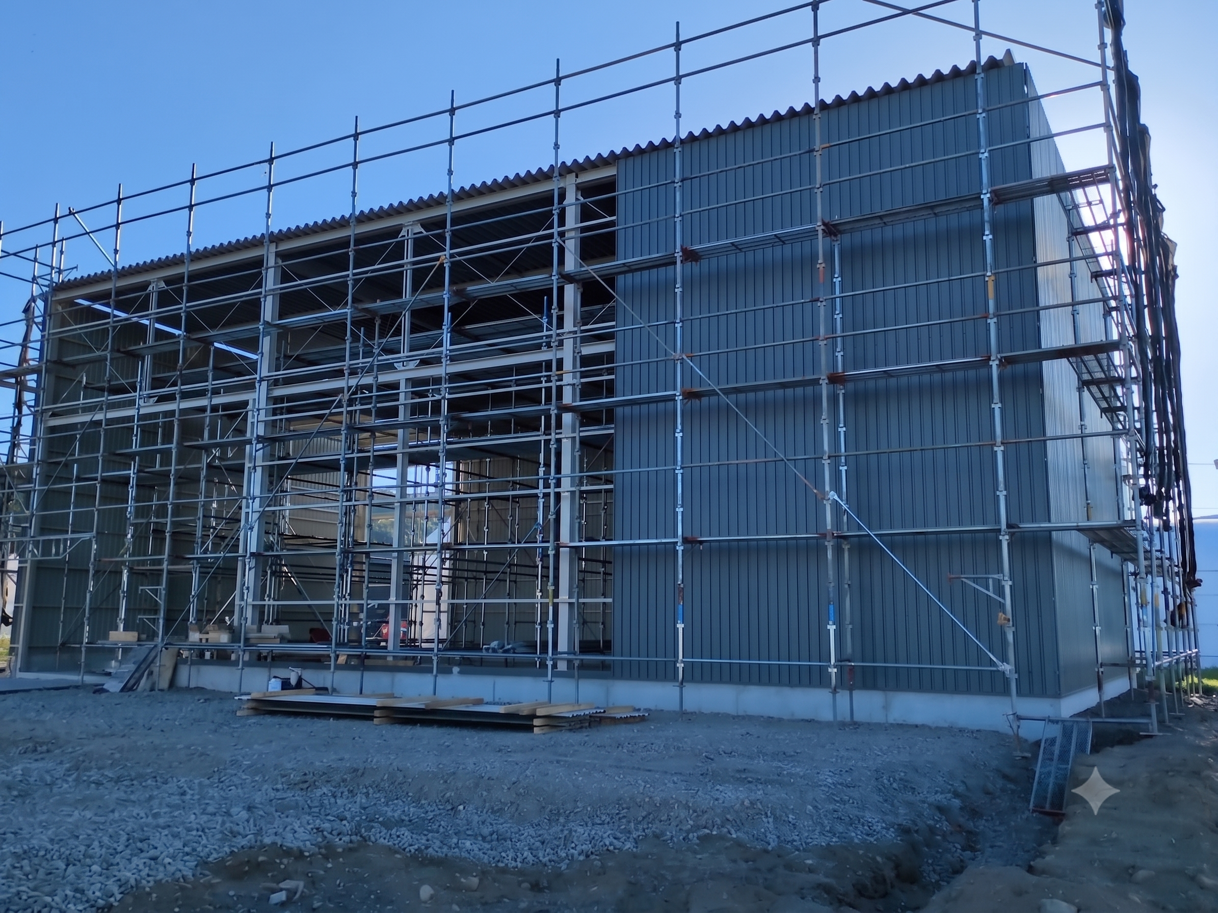 🏗️軒高7mの大型倉庫