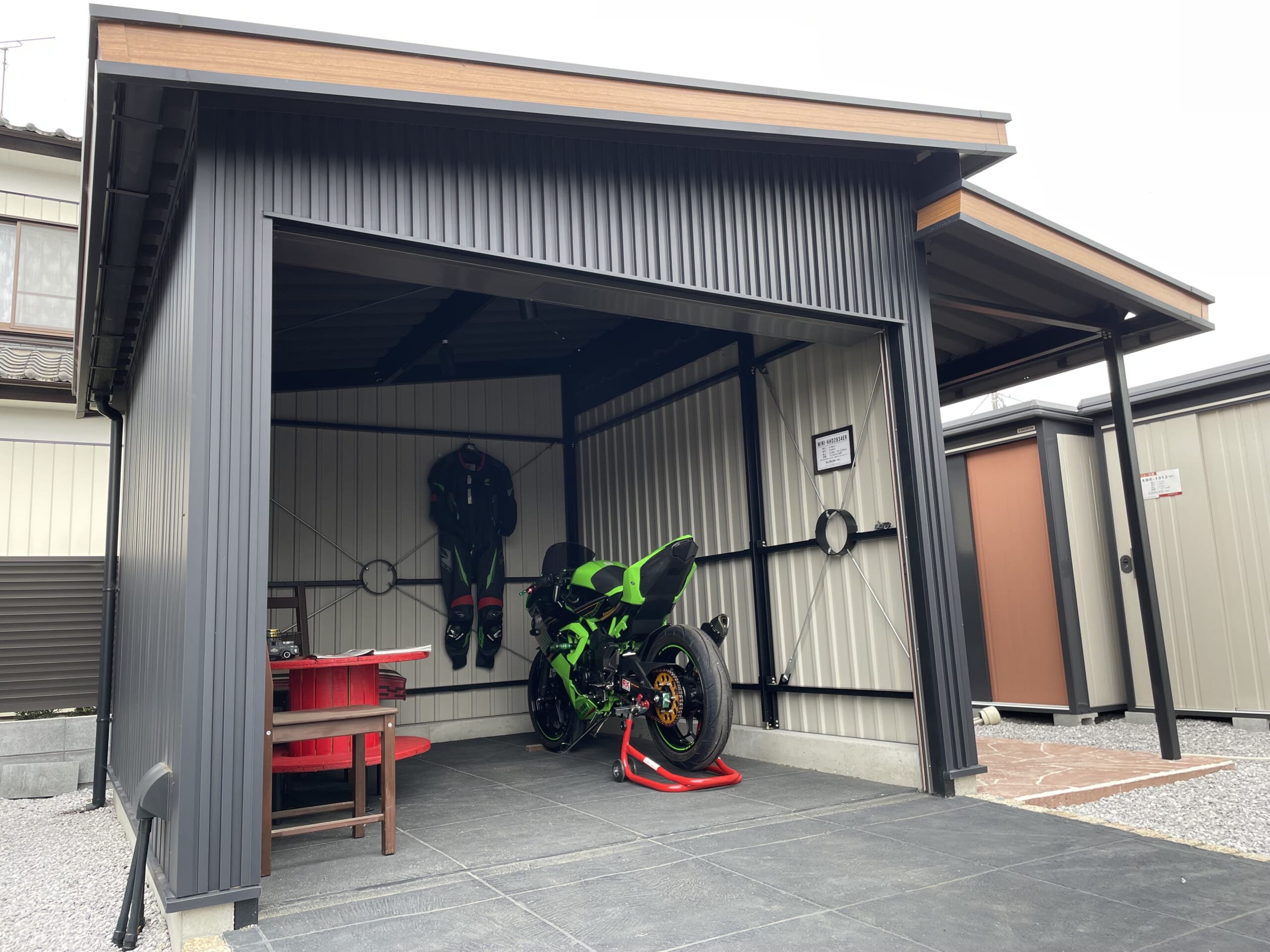 愛車をもっと楽しめる「大人のバイクガレージ」