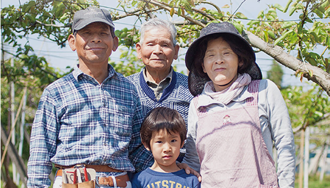 太陽光パネルを屋根に載せたら真夏の直売所が涼しくなりました